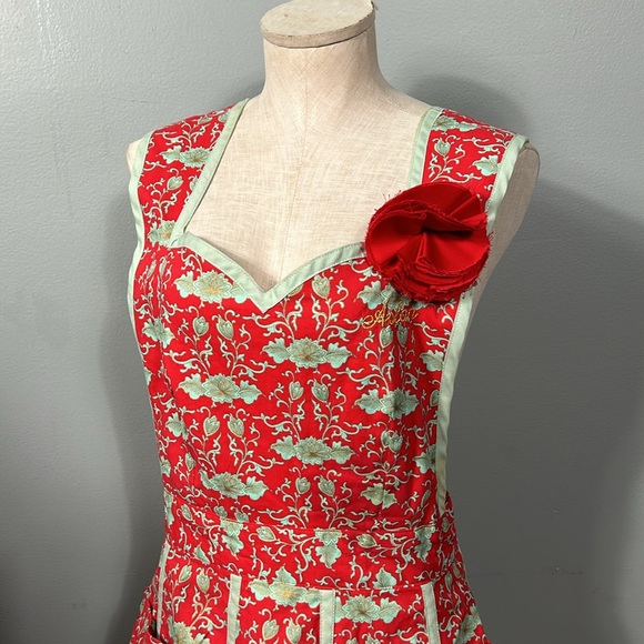 Vintage Teal and Red Floral Criss Cross Back Apron - Picture 8 of 10